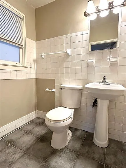 821 NW 8th Ave — Photo 7