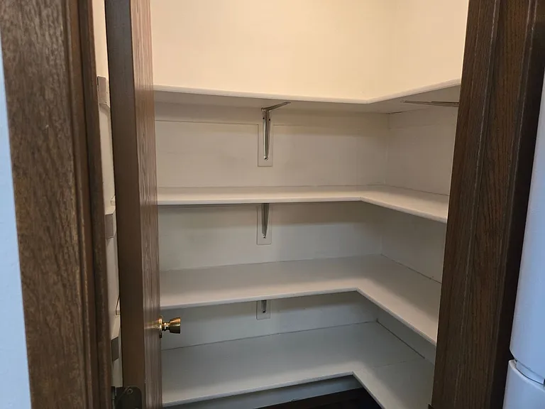 Pebble Creek Apartments — Photo 8