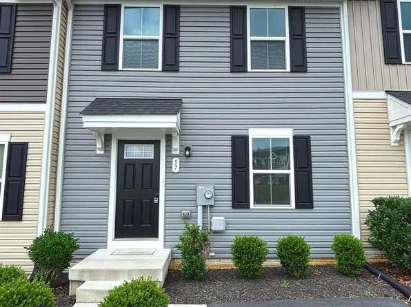 57 Sebago Pl, Martinsburg, WV 25403
