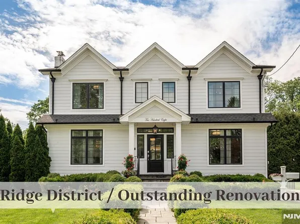 208 N Walnut St, Ridgewood, NJ 07450