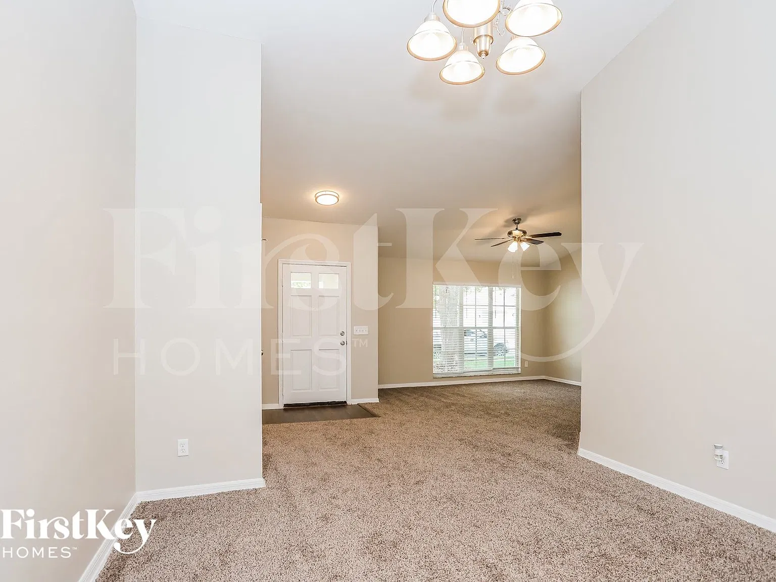 3 bed, 2.0 bath, 1615 sqft, $2,585 — Photo 3