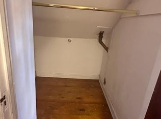 90 Colonial Rd, Floral Park, NY 11001