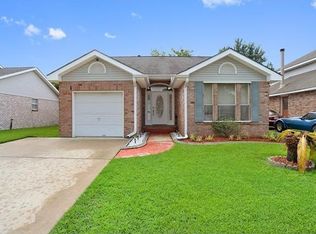 322 River Village Dr, Destrehan, LA 70047