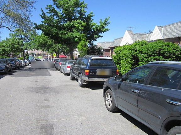 5th image of 51-33 Ireland St