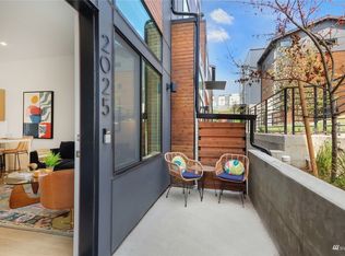 2043 25th Ave S, Seattle, WA 98144