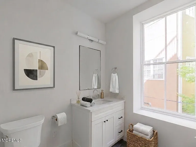 9 Wharf Ave #1 — Photo 16