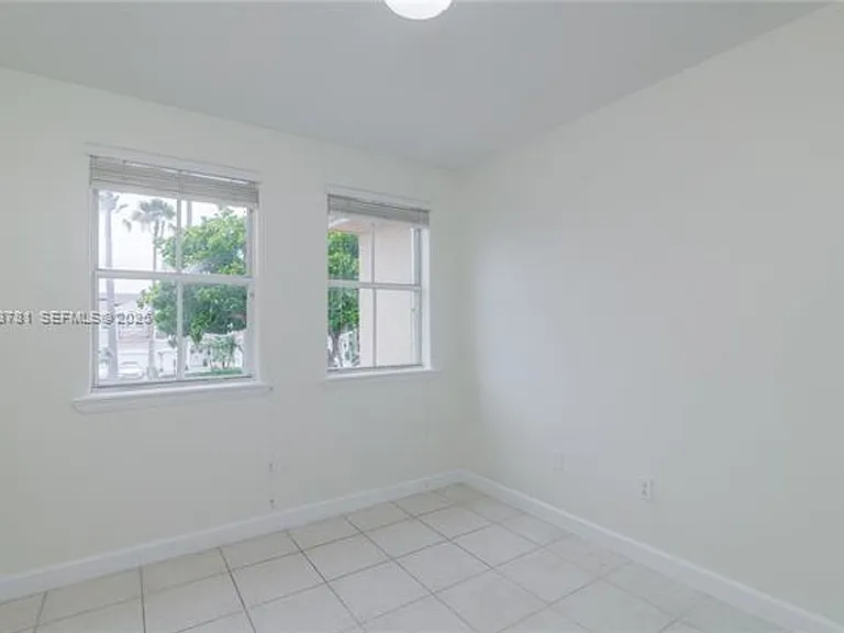 3126 NW 101st Ct #Townhouse 3126 — Photo 36