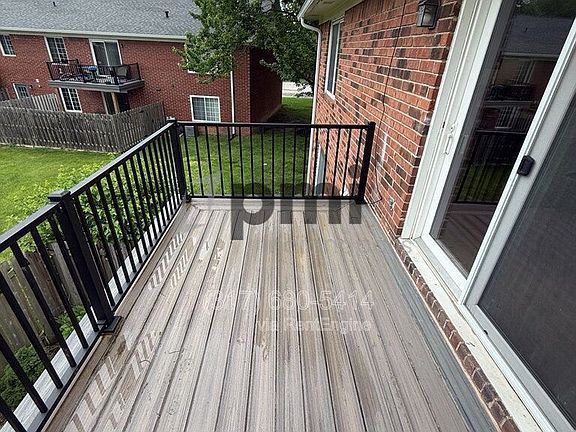 4th image of 6460 Park Central Way