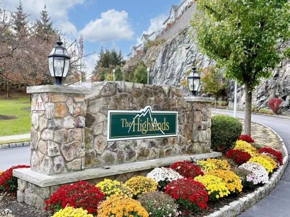 117 Mountainside Dr #117, Pompton Lakes Boro, NJ 07442