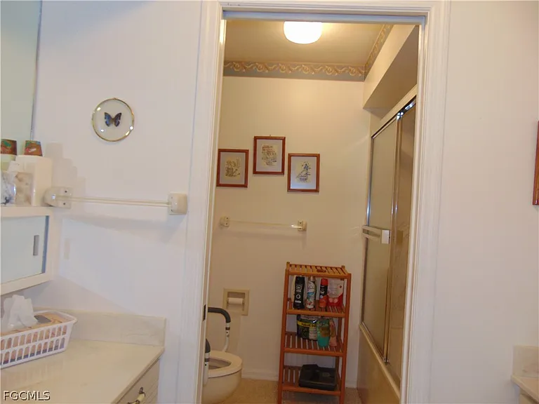 1092 Riverbend Dr — Photo 17