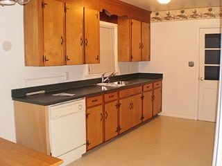 2nd image of 504 Hayes Dr