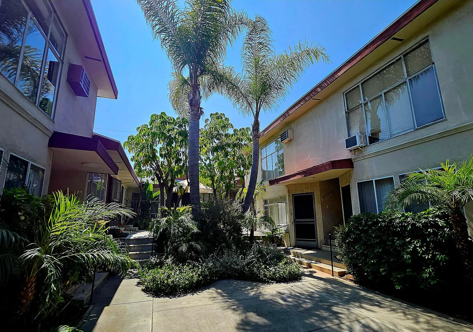 Fuller Apartments — Photo 2