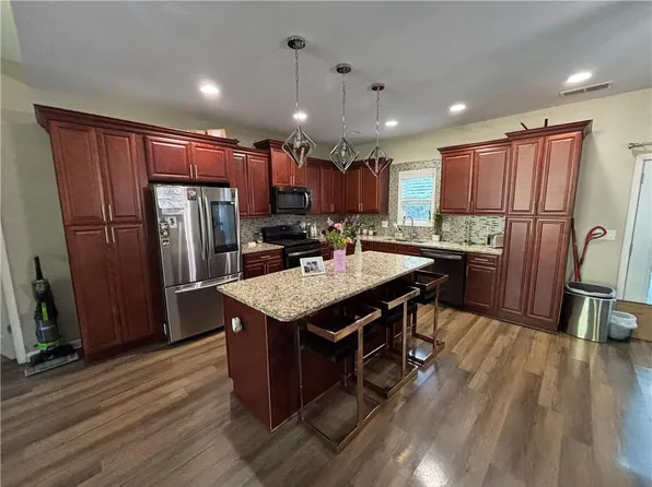 2055 Stonebrook Dr, Austell, GA 30106