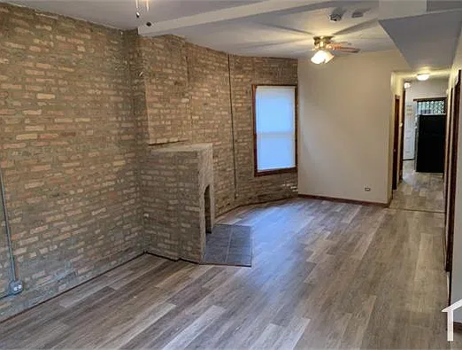 2 bed, $1,300 — Photo 4