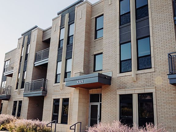 4th image of 8324 Globe Dr #306