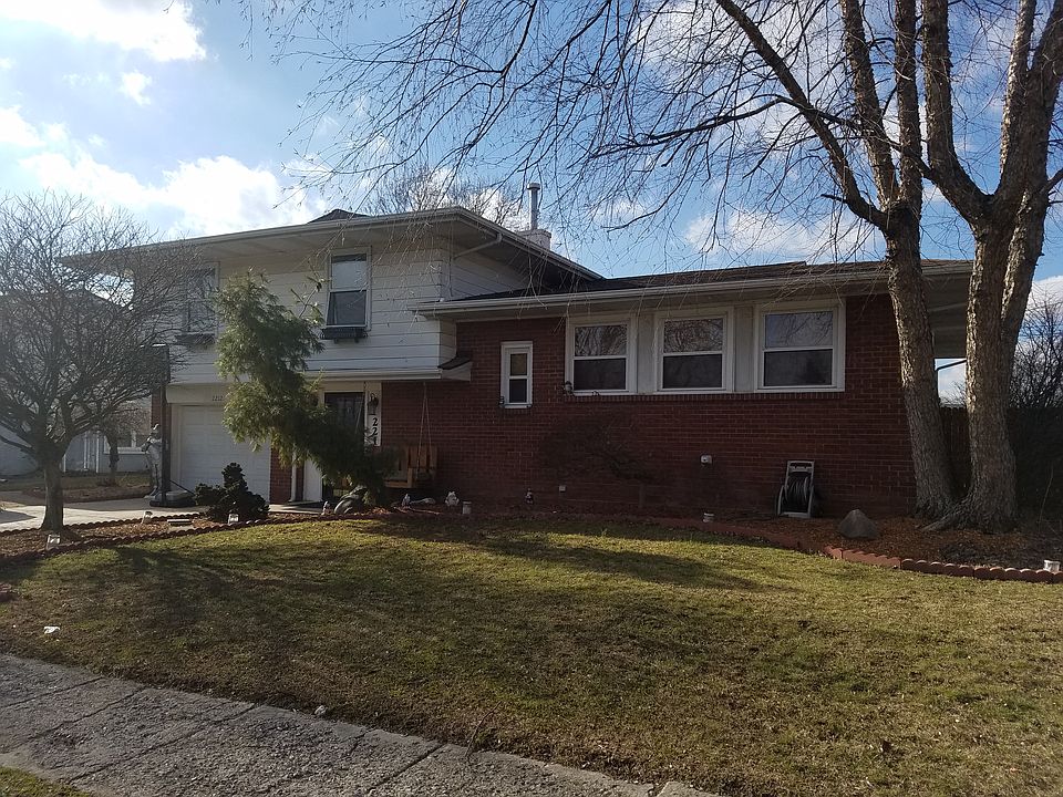 1st image of 2212 S Earl Ave