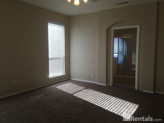 3rd image of 12809 Farmington Dr