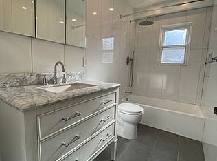 13-36 146th St #B, Whitestone, NY 11357