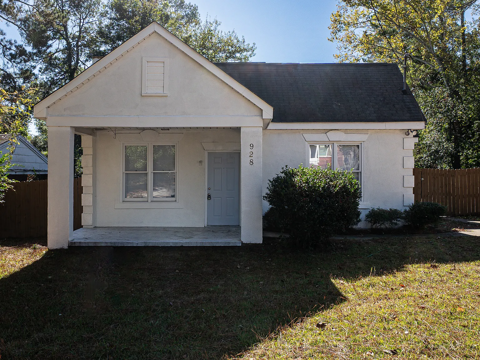 3 bed, 1135 sqft, $1,595 — Photo 2