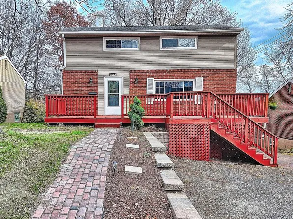 333 Frazier Dr, Pittsburgh, PA 15235