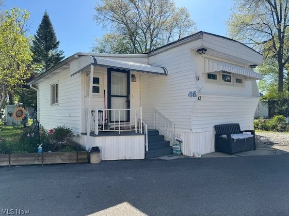 1705 E 28th St Trailer 42, Ashtabula, OH 44004