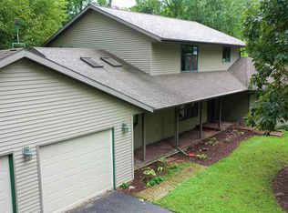 3869 Silver Fox Dr, Belvidere, IL 61008