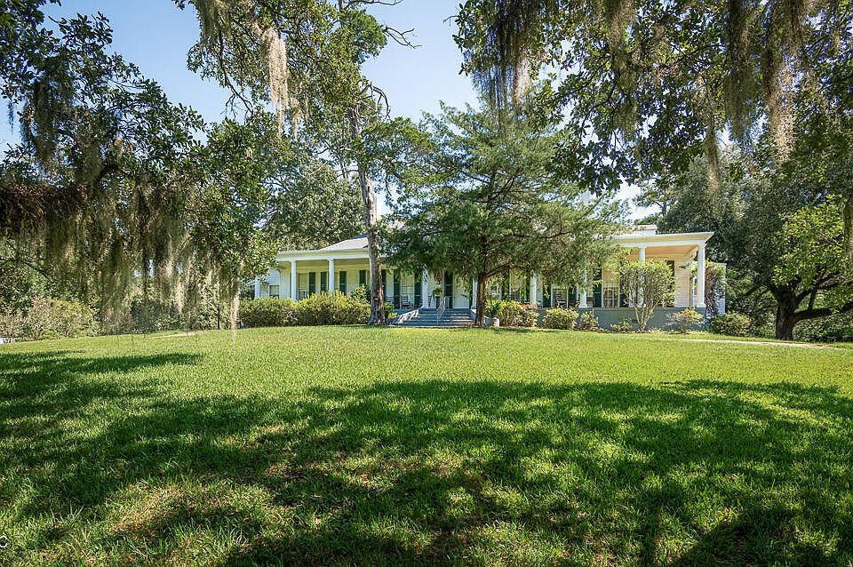 1st image of 131 Winchester Rd
