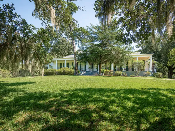 131 Winchester Rd, Natchez, MS 39120