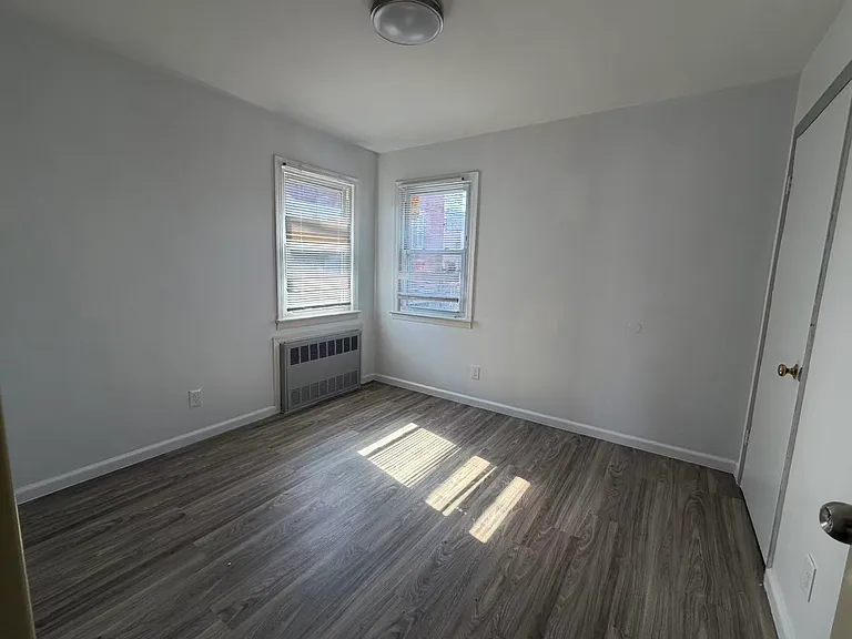 660 Targee St — Photo 5