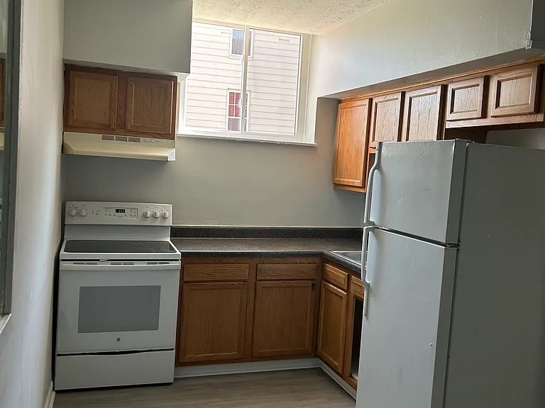 114 Grand Ave #2 — Photo 5