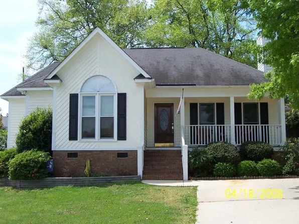 2 Woodshaw Ct, Columbia, SC 29212