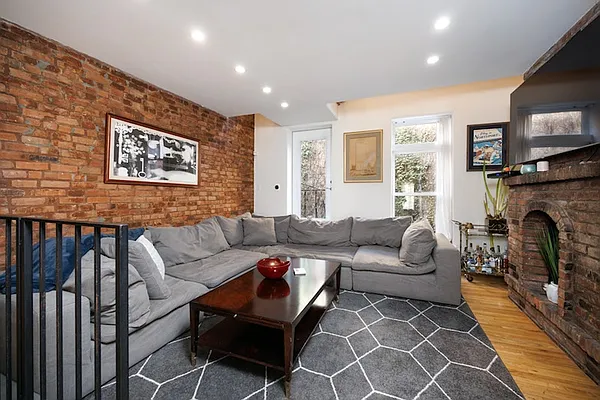 Rented by Brown Harris Stevens | media 7