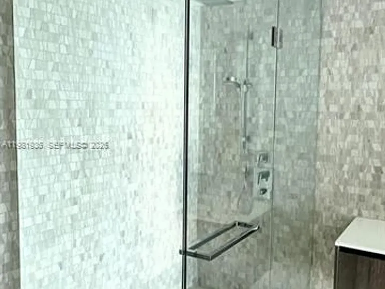 68 SE 6th St #CU-3510 — Photo 27