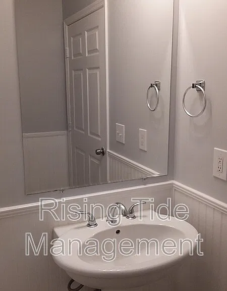 948 Hickory Dr — Photo 46