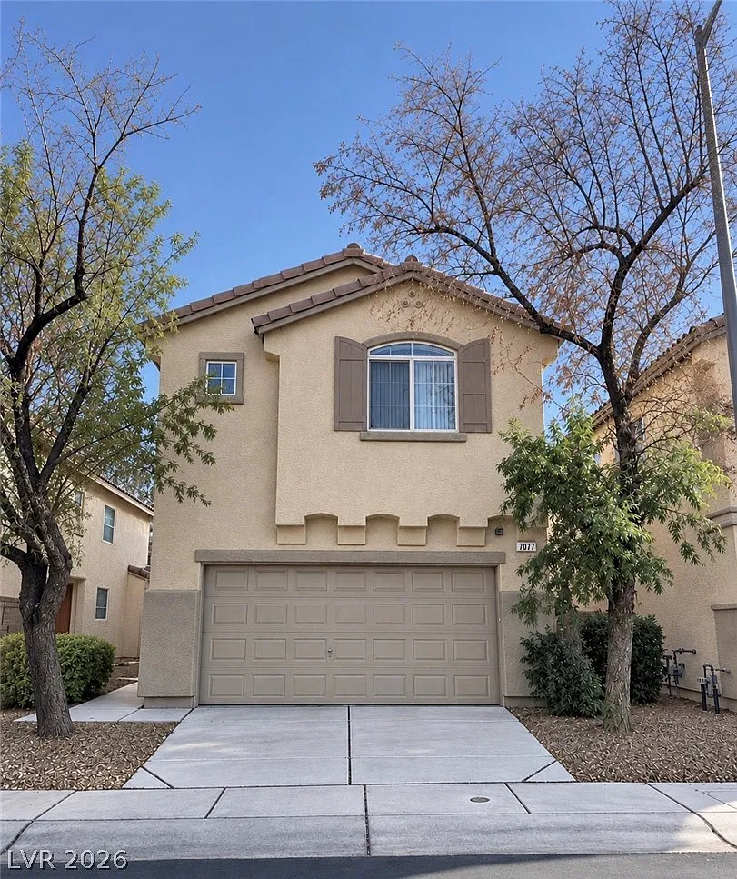 3 bed, 2.5 bath, 1705 sqft, $1,990 — Photo 1