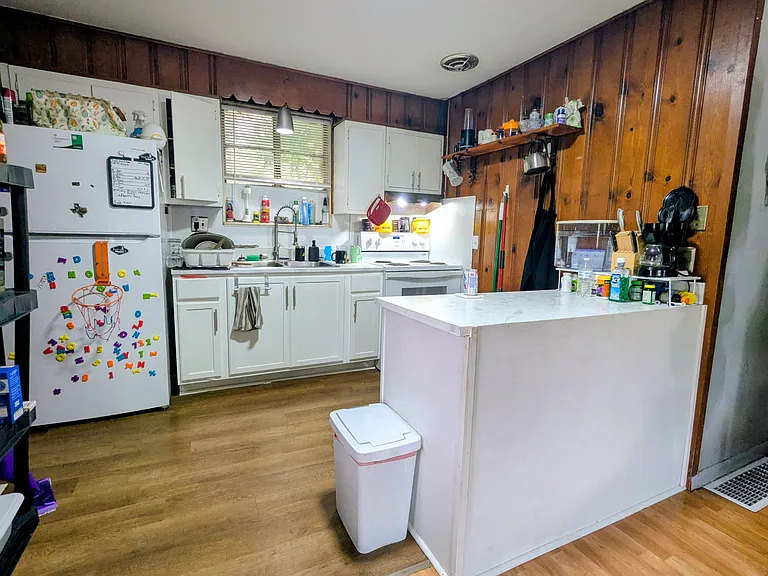 412 W Nelson St #412.5 — Photo 16