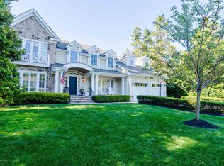 8 Holly Tree Ln, Rumson, NJ 07760