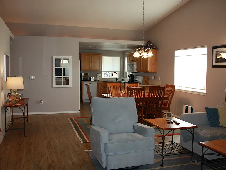 2238 NE Arapahoe Ct — Photo 5