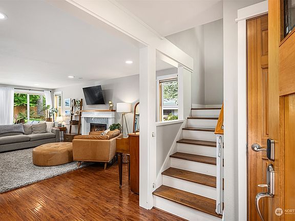3rd image of 15905 187th Avenue NE