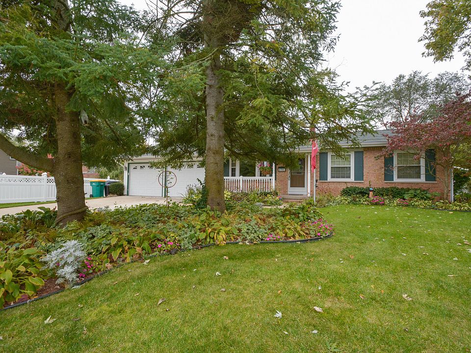 1st image of 696 Morningside Dr