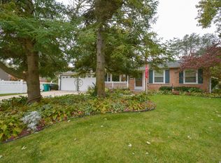 696 Morningside Dr, Battle Creek, MI 49015