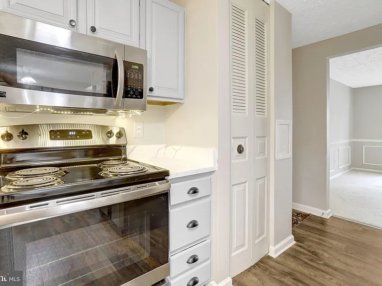 3381 Monarch Ln — Photo 18