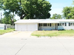 3706 W 17th St N, Wichita, KS 67203