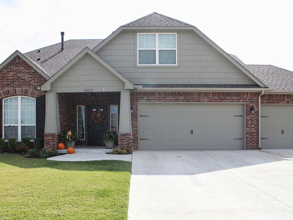 Beautiful well kept home