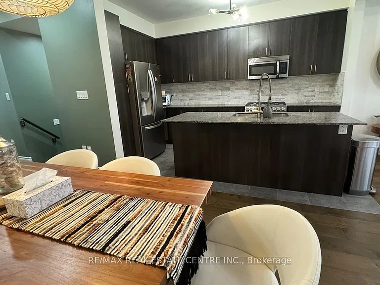 31 Brushwood Dr — Photo 8