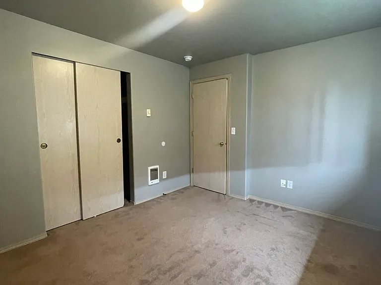 3 bed, 2.0 bath, 1234 sqft, $2,350 — Photo 14