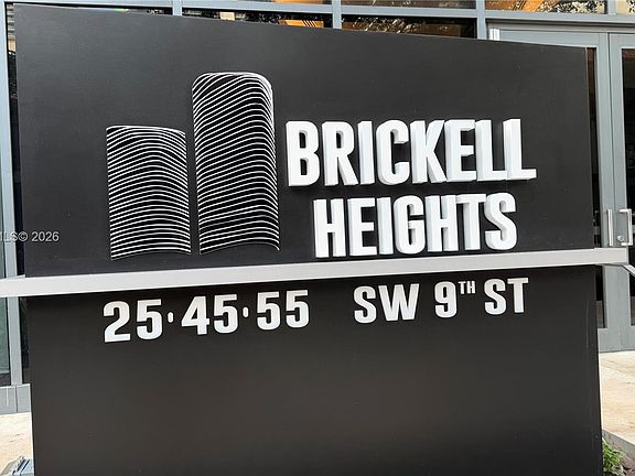 3rd image of 45 SW 9th St APT 1106