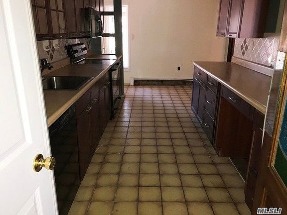 2nd image of 55 New York Ave