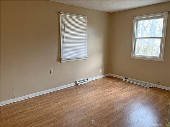 4th image of 4412 Greenwich Village Ave