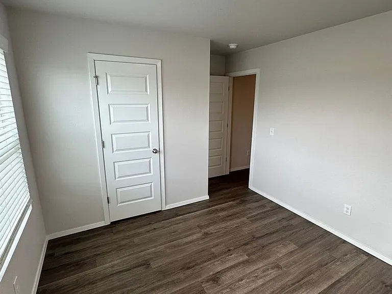 3216 E Jacob Ln — Photo 28